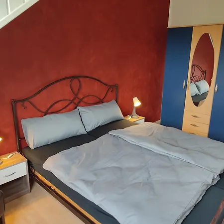 Rheinuferhaus * Urmitz