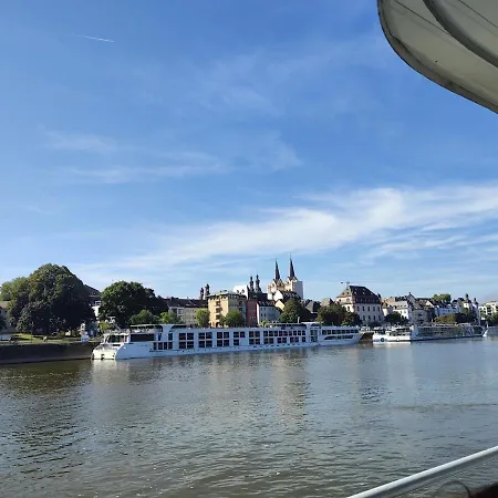 Сasa de vacaciones Rheinuferhaus