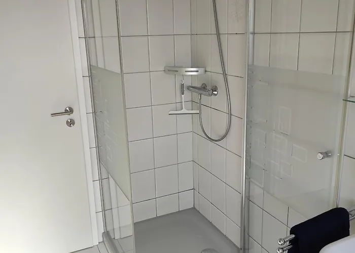 Rheinuferhaus 펜션 *