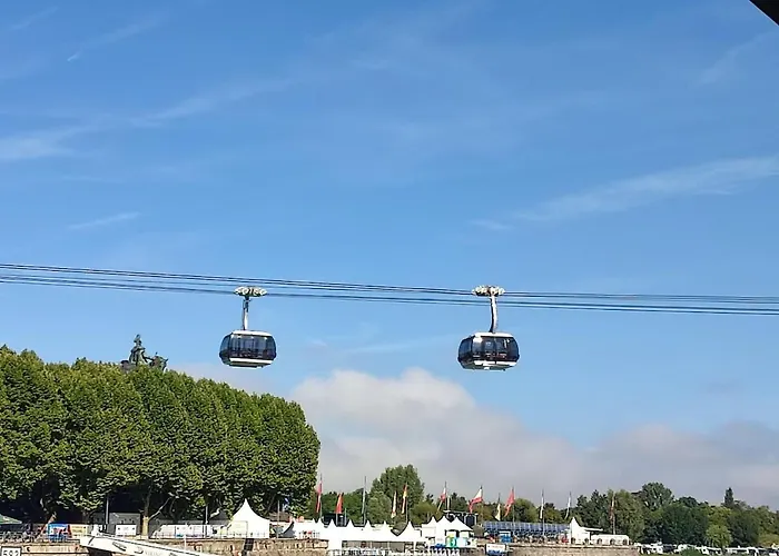 Rheinuferhaus 펜션 *